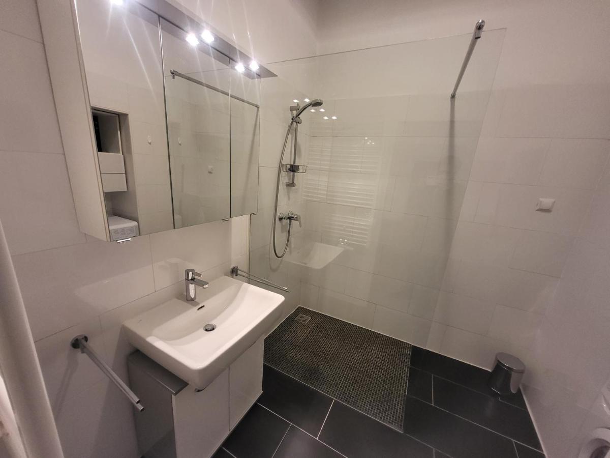 Apartment Cozynite Premium Hundertwasser *